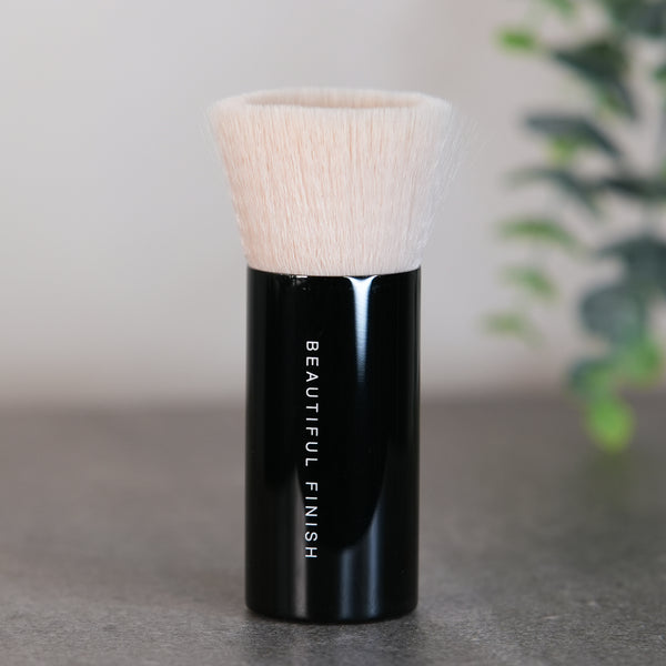 bareMinerals Seamless Shaping & Finish Brush