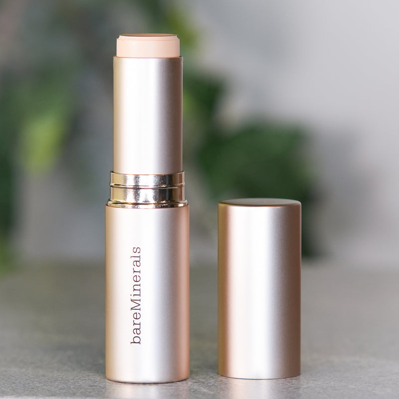 Complexion Rescue™ Hydrating Foundation Stick SPF 26